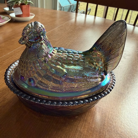 Other - 5 inch Rosso hen on nest. Titanium carnival